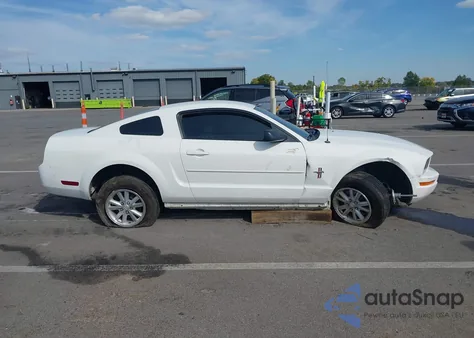 2007 Ford Mustang V6 Deluxe/V6 Premium из США, поврежденный, VIN 1ZVFT80N675279184
